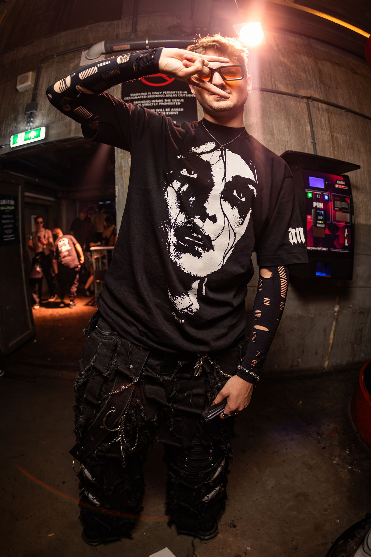 Loading... just a sec